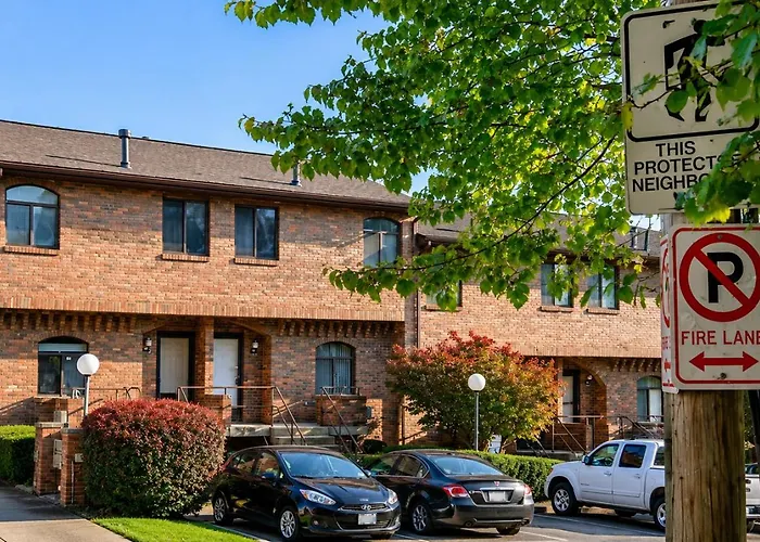 3 Bedrooms For Rent In Oakland In The Heart Of Apartment
